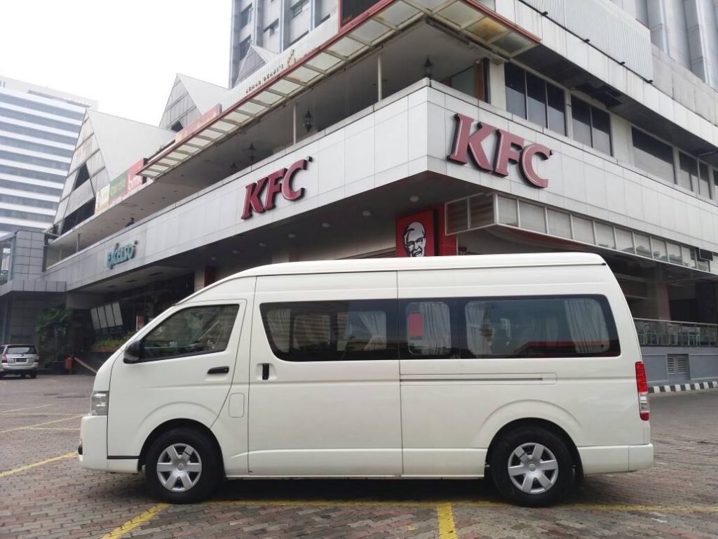 Sewa Hiace Jakarta Timur Agra Car Rental
