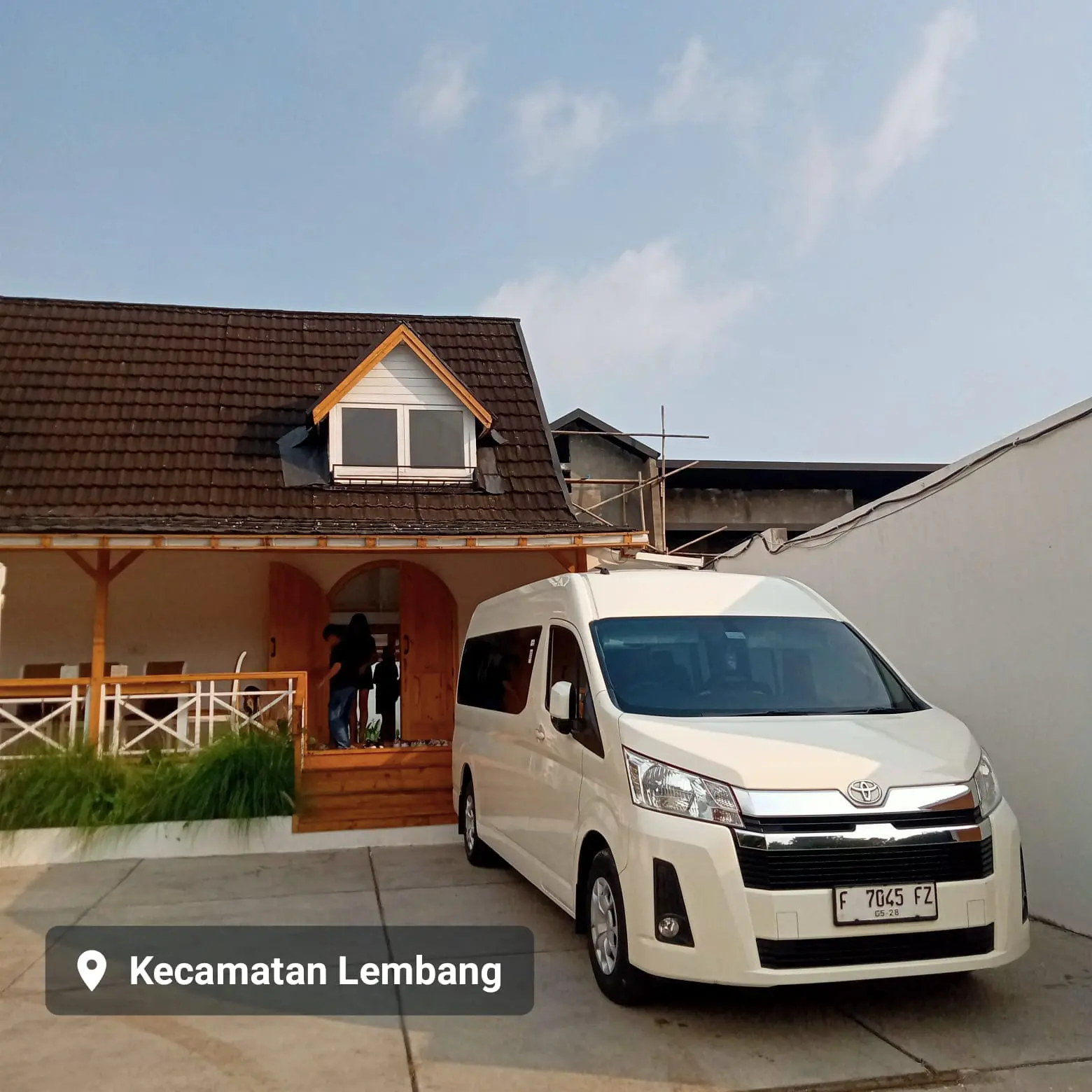 Sewa Hiace Jakarta
